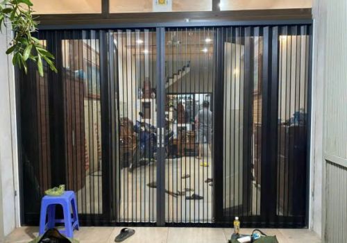 Cửa lưới xếp lá nhôm hệ 68